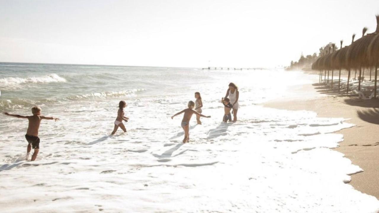 Mi Capricho Beachfront- 3-7 Apartment With Sea Views Sitio de Calahonda 외부 사진