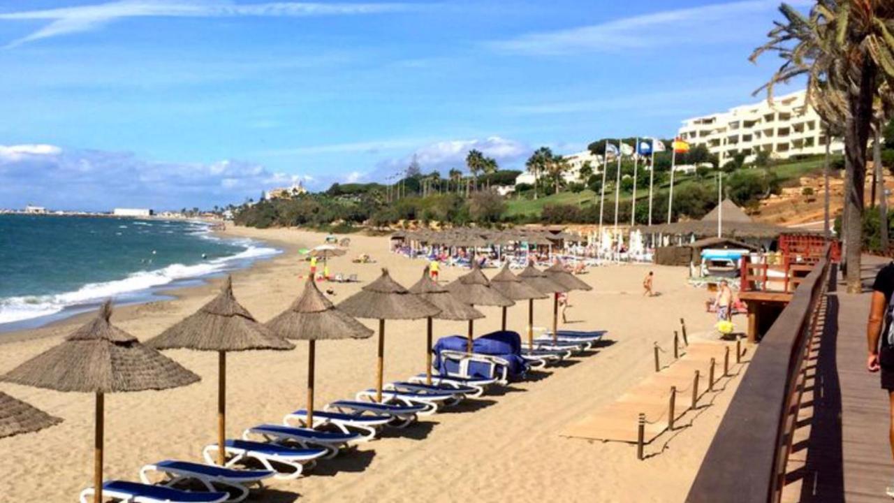 Mi Capricho Beachfront- 3-7 Apartment With Sea Views Sitio de Calahonda 외부 사진