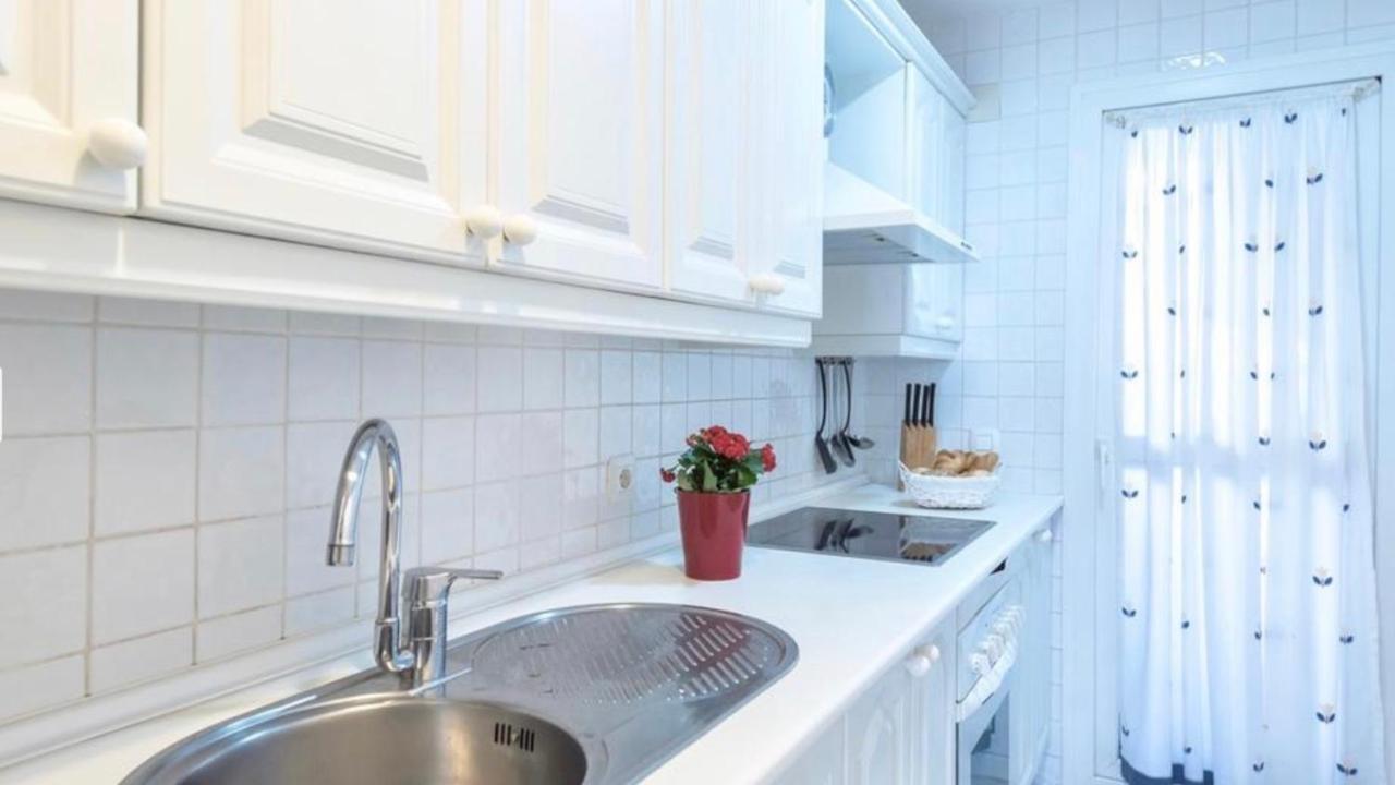 Mi Capricho Beachfront- 3-7 Apartment With Sea Views Sitio de Calahonda 외부 사진