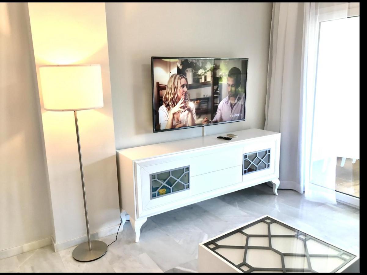 Mi Capricho Beachfront- 3-7 Apartment With Sea Views Sitio de Calahonda 외부 사진