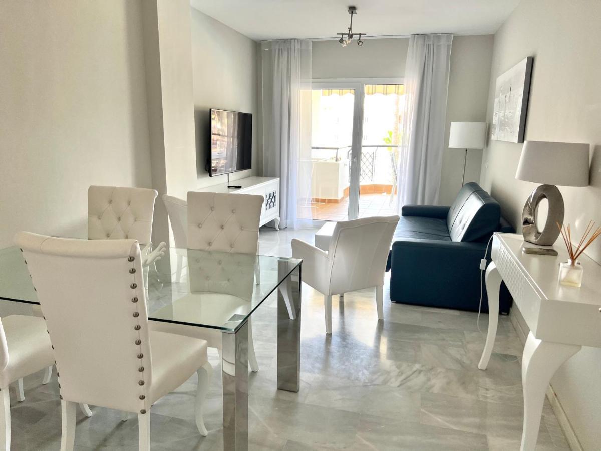 Mi Capricho Beachfront- 3-7 Apartment With Sea Views Sitio de Calahonda 외부 사진